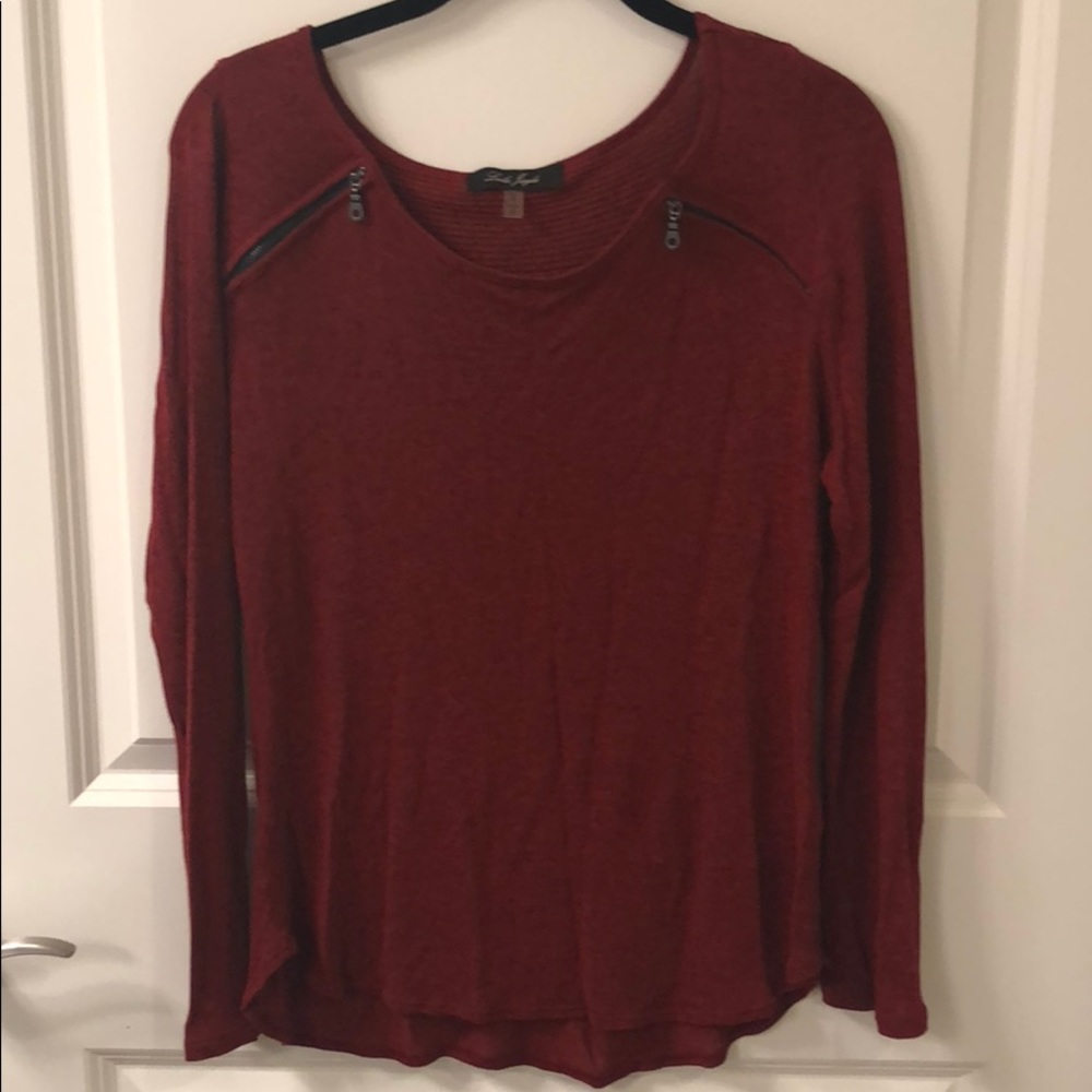 Lightweight sweater with zipper detail